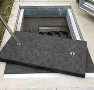 ग्लास फाइबर ग्लास स्लिप विरोधी Manhole कवर के साथ मजबूत प्रभाव प्रतिरोध,गहरे रंग Manhole कवर नाली के लिए